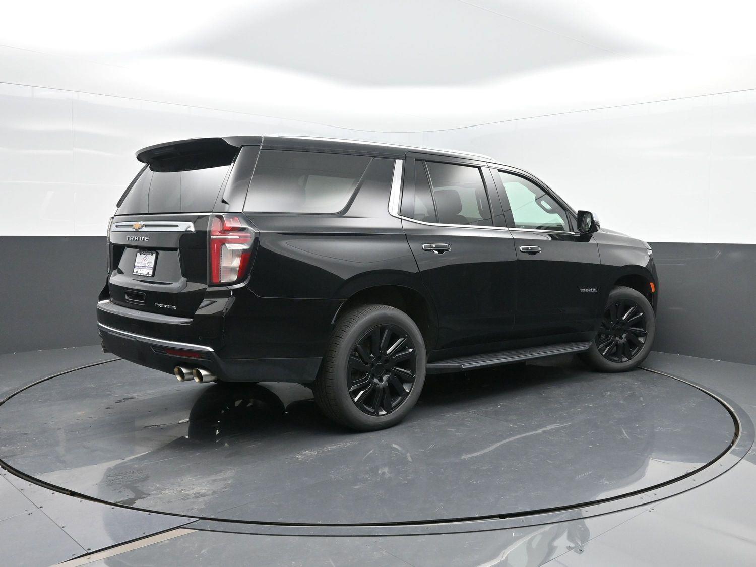 2021 Chevrolet Tahoe Premier photo 2