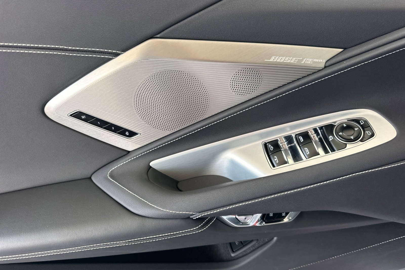 2020 Chevrolet Corvette 2LT Convertible photo 13