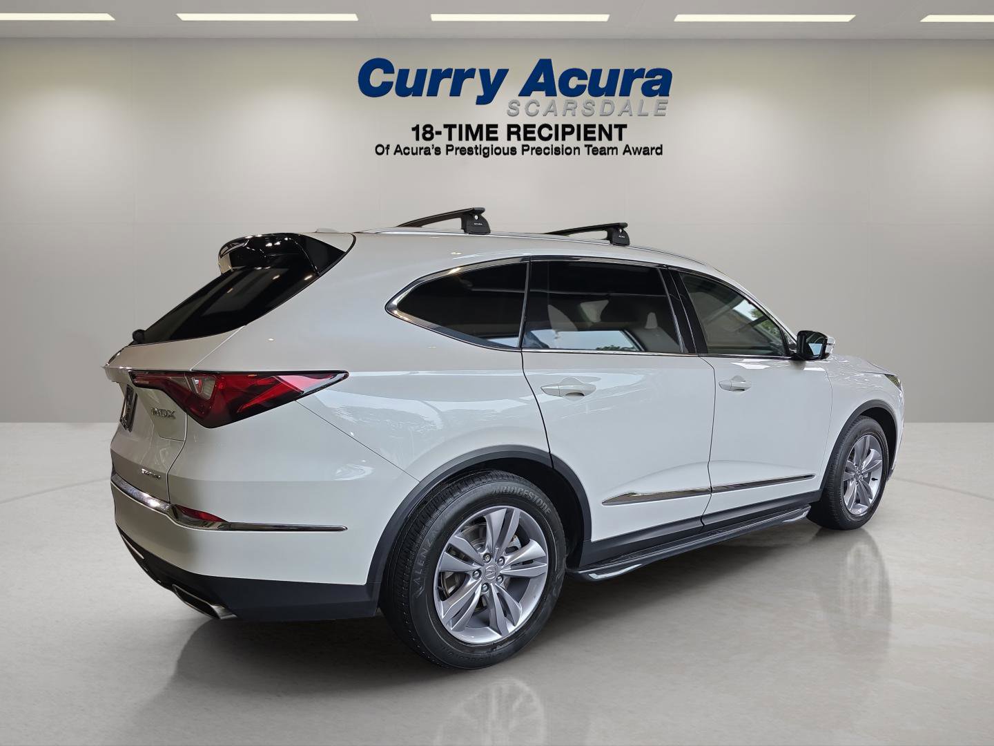 2023 Acura MDX SH-AWD photo 4