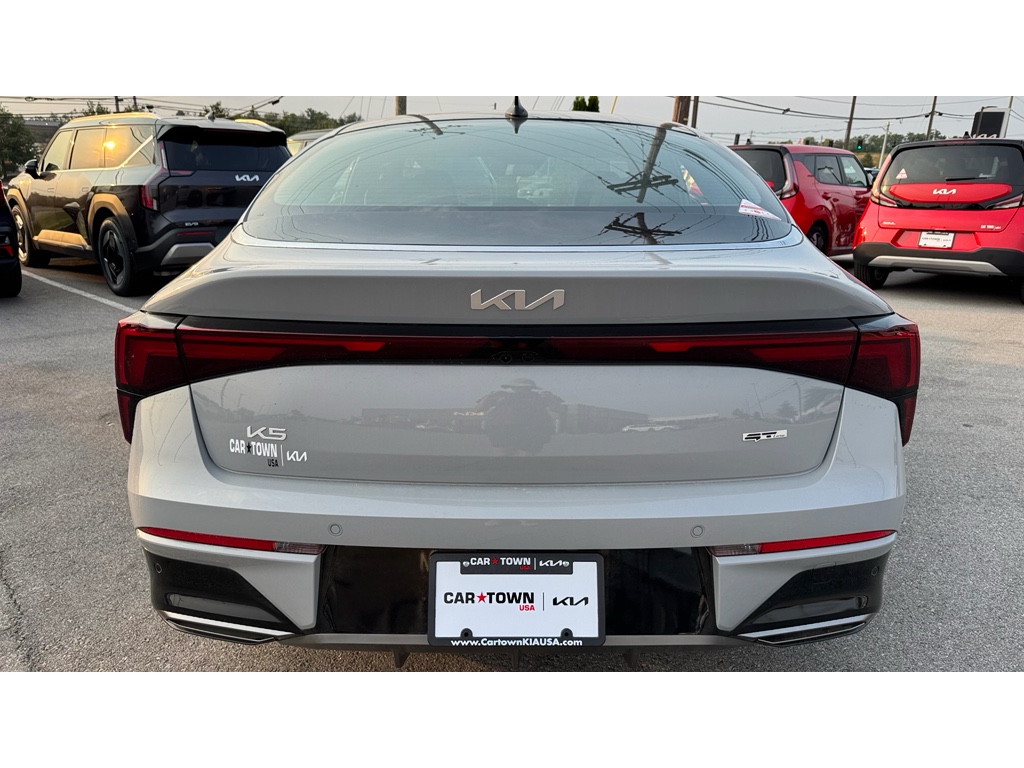 2026 Kia K5 GT-Line photo 4