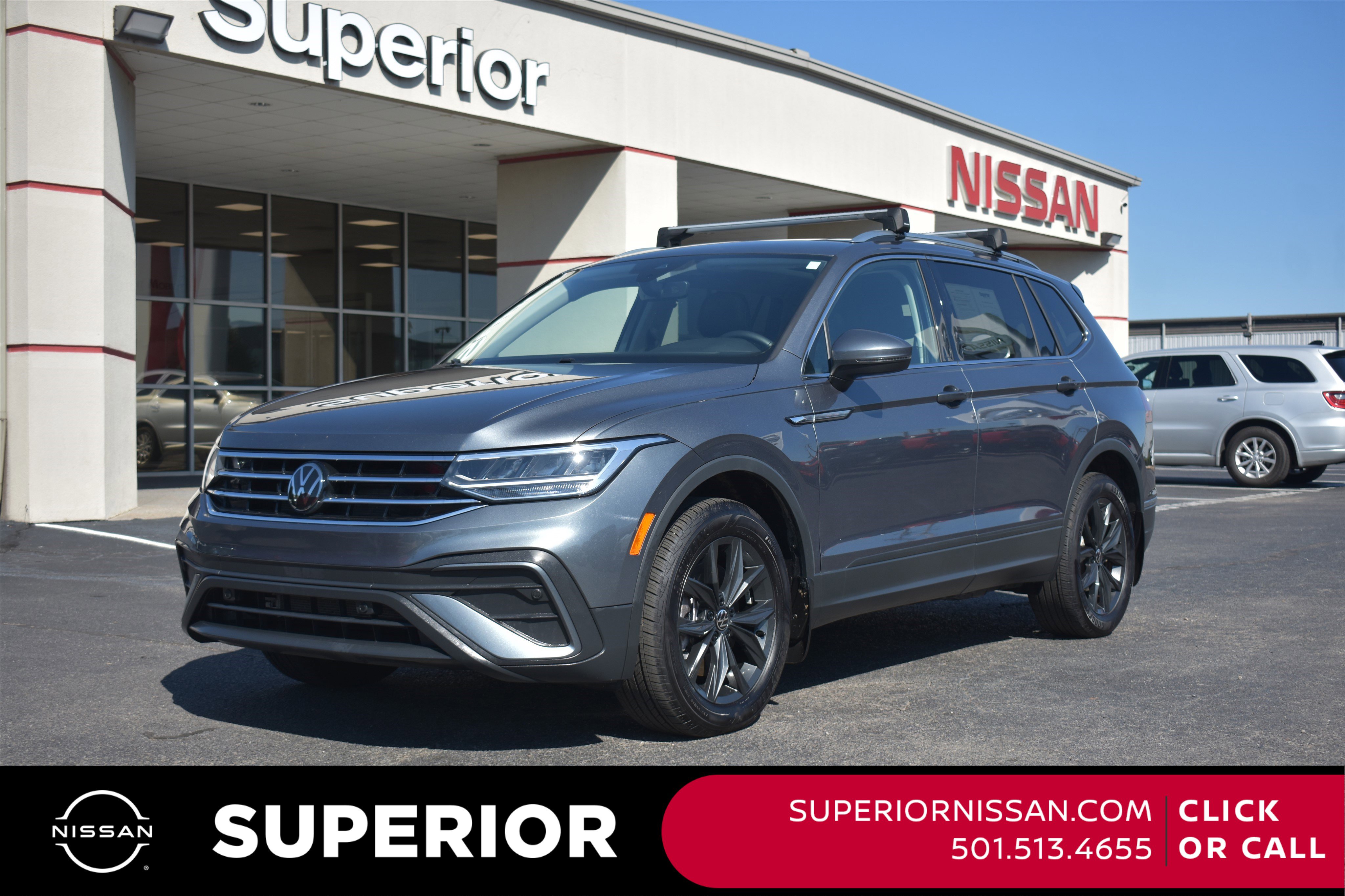 2024 Volkswagen Tiguan SE's photo