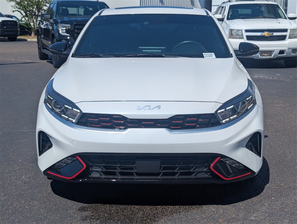 2023 Kia Forte GT-Line photo 4