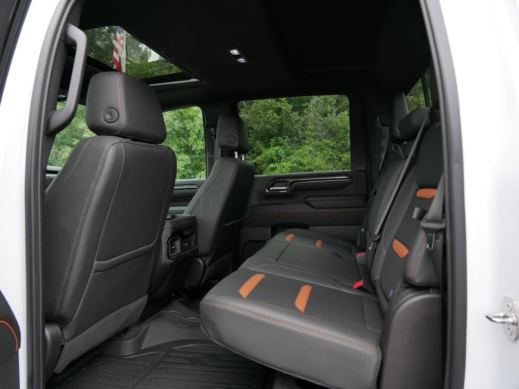 2024 Gmc Sierra 3500 HD AT4 photo 11