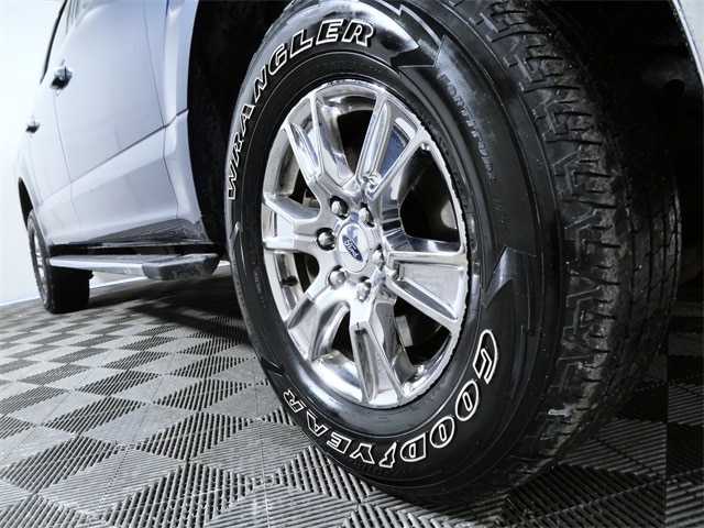 Used 2016 Ford F-150 XLT with VIN 1FTEW1EFXGKE03327 for sale in Shakopee, Minnesota