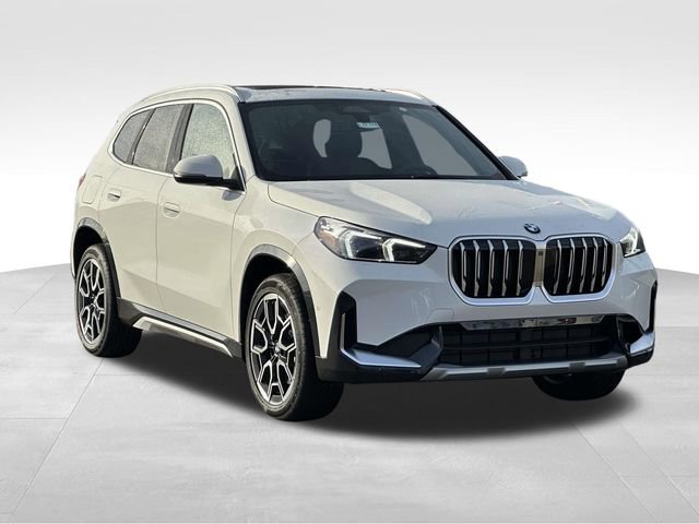 2026 BMW X1 28i's photo
