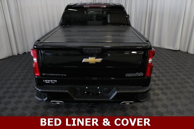 2022 Chevrolet Silverado 1500 High Country photo 11