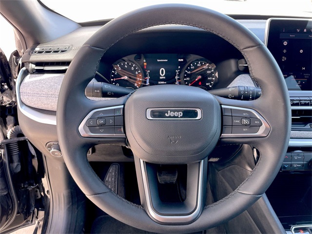 2024 Jeep Compass Latitude photo 6