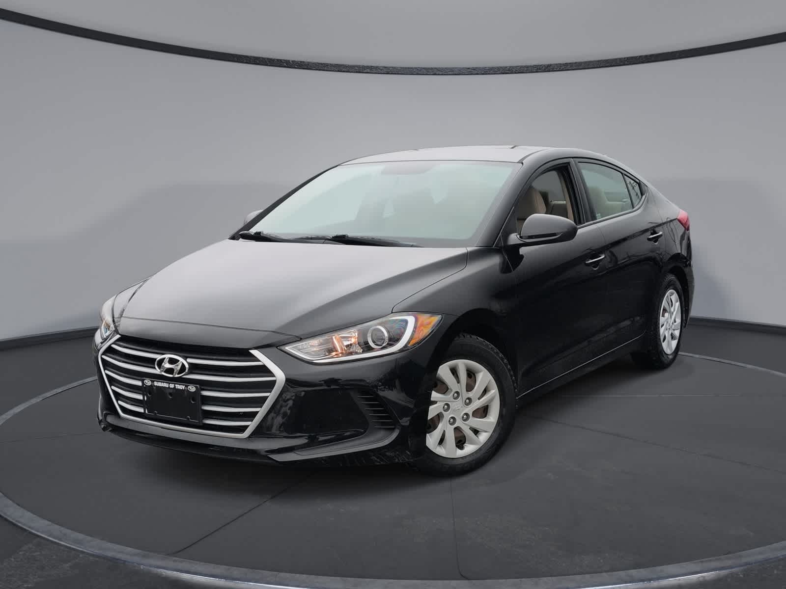 2018 Hyundai Elantra SE's photo