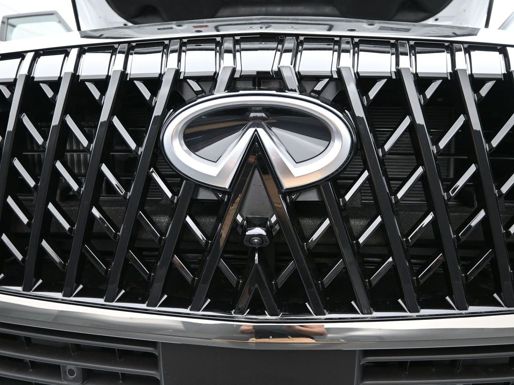 2026 Infiniti QX80 Sensory photo 19