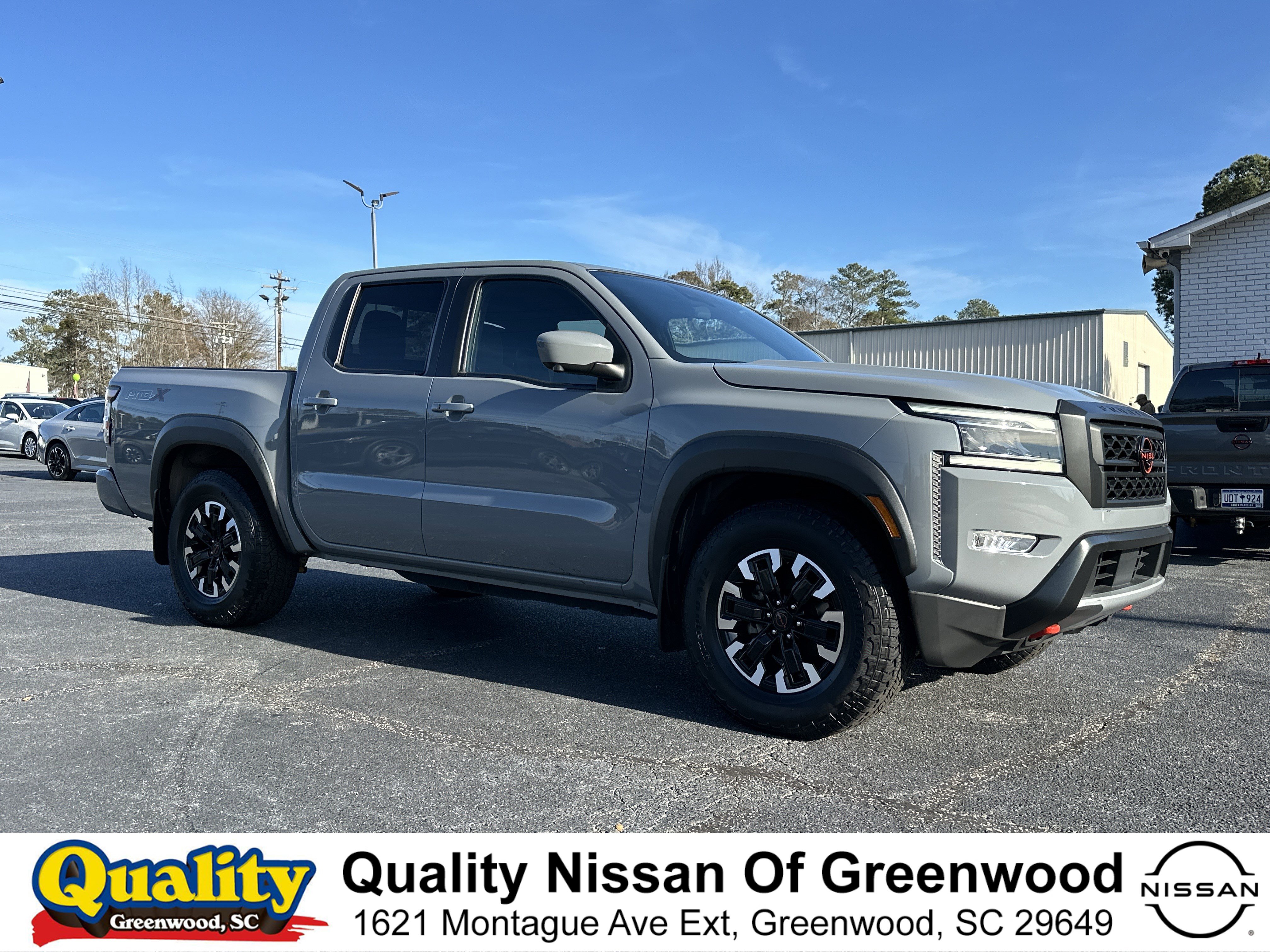 2022 Nissan Frontier PRO-X's photo