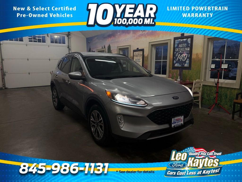 2022 Ford Escape SEL's photo