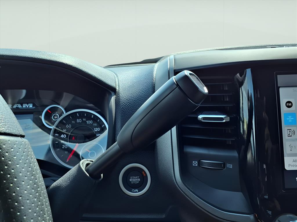 2025 Ram 5500 Tradesman photo 12