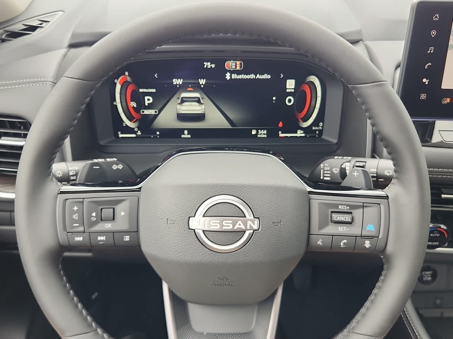 2026 Nissan Rogue Platinum photo 11