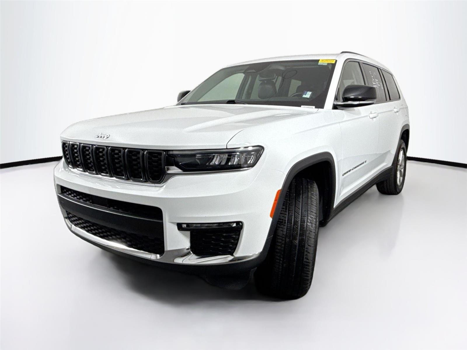 2022 Jeep Grand Cherokee Limited photo 2
