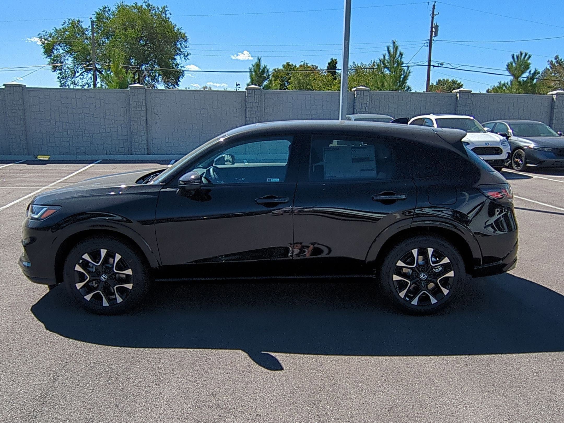 2026 Honda HR-V EX-L photo 5