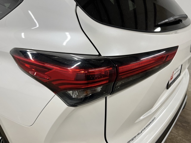 2021 Toyota Highlander XSE photo 7