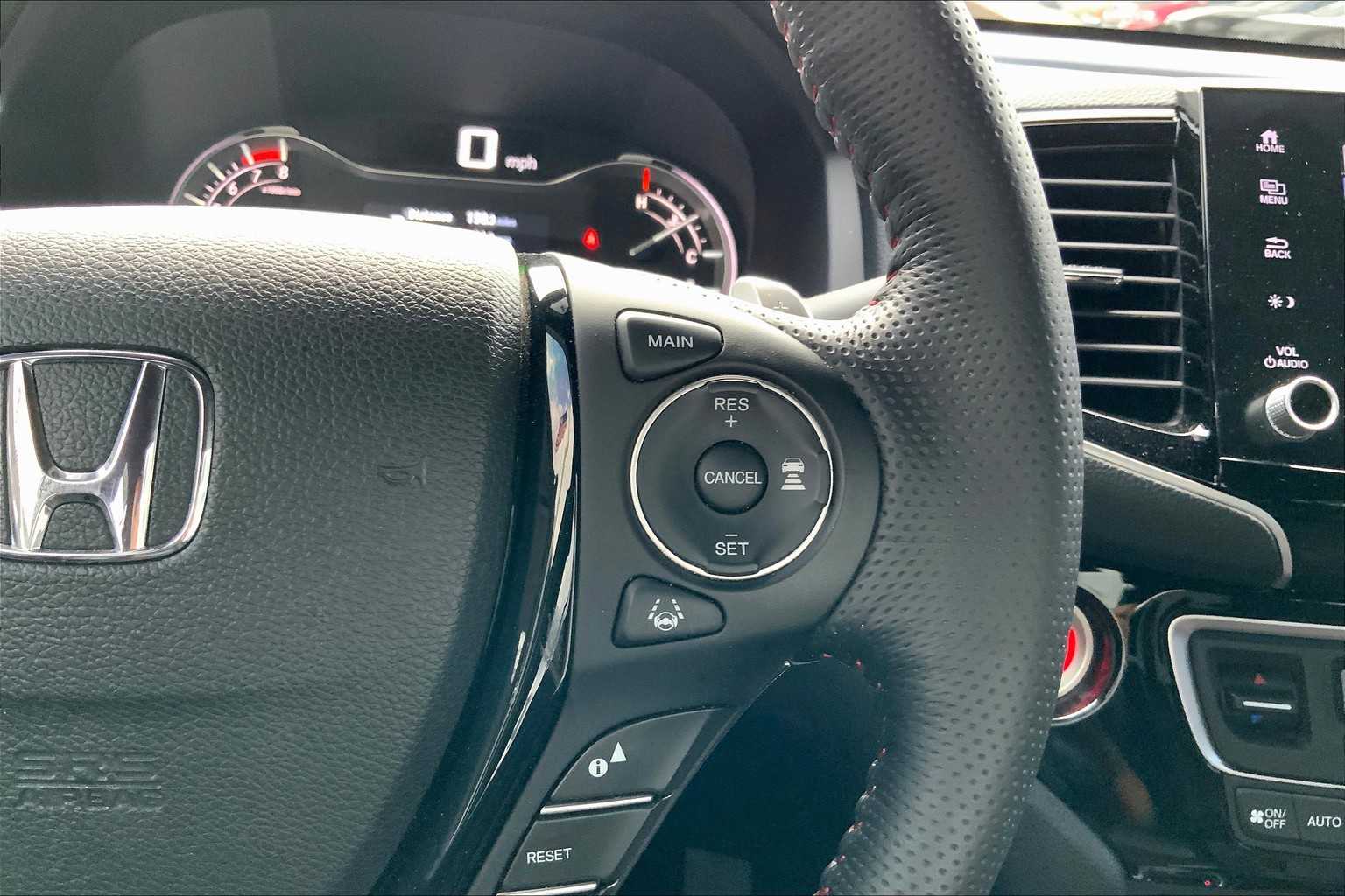 2022 Honda Ridgeline Black Edition photo 18