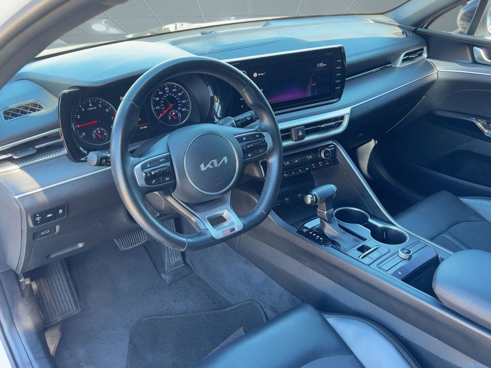 2022 Kia K5 GT-Line photo 4