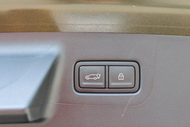 New 2025 Green Hyundai SEL image 9