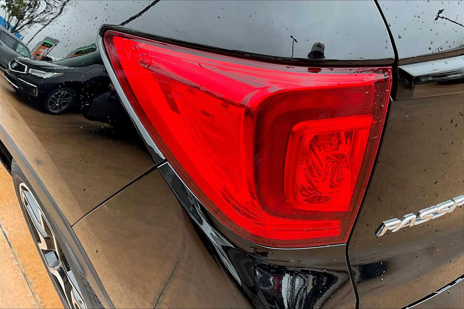 2023 Honda Passport Elite photo 26