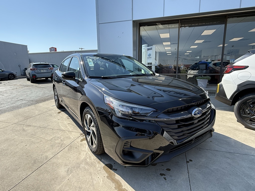 2025 Subaru Legacy Premium's photo