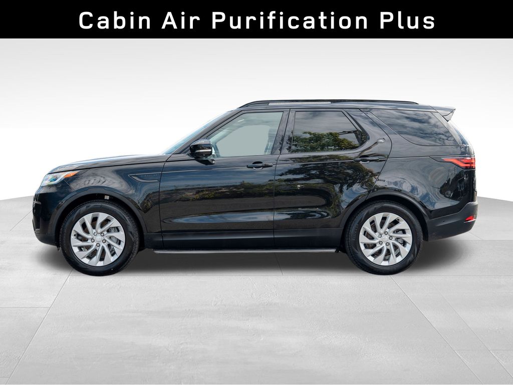 2024 Land Rover Discovery S photo 3
