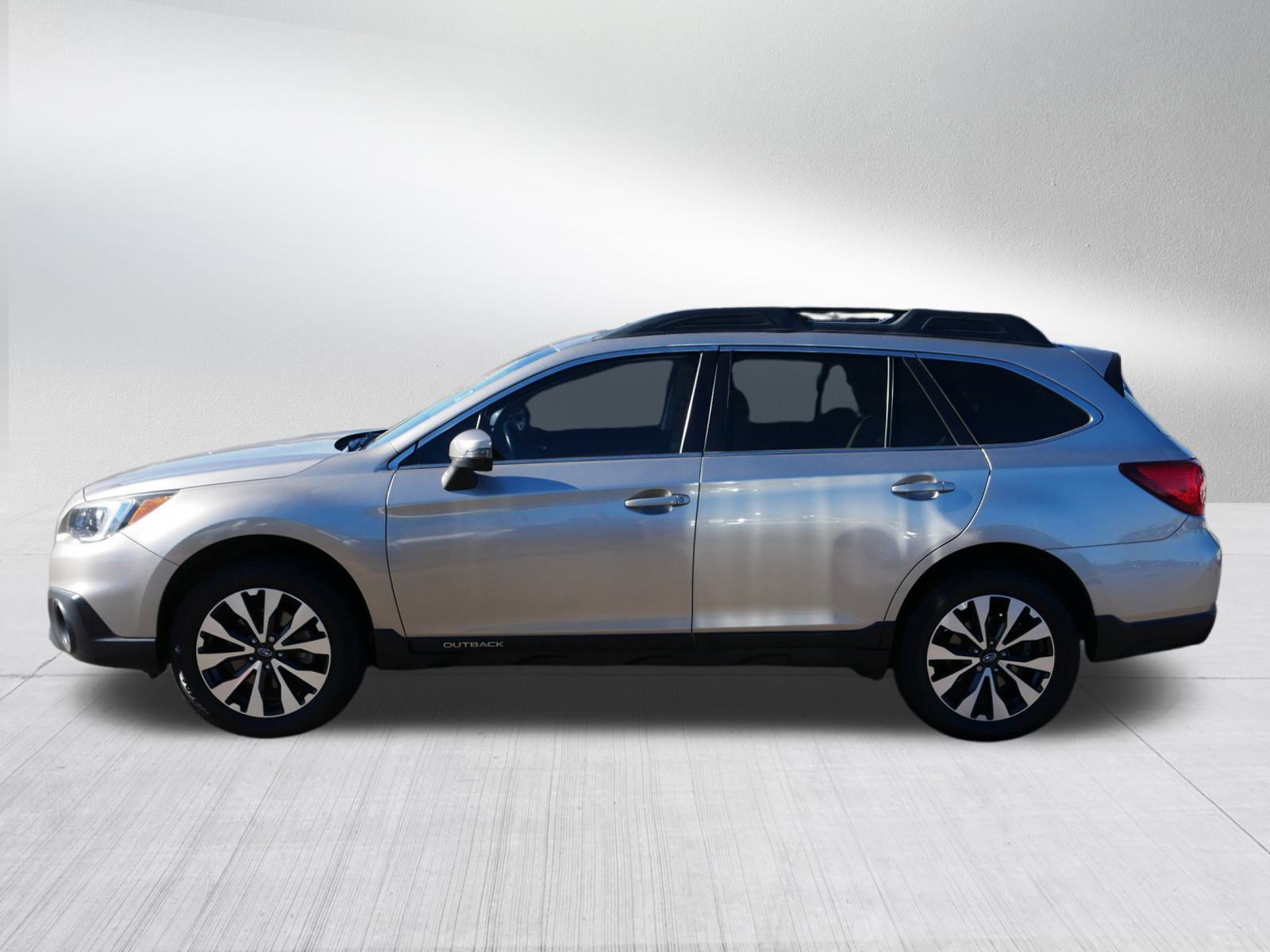 2017 Subaru Outback Limited photo 4