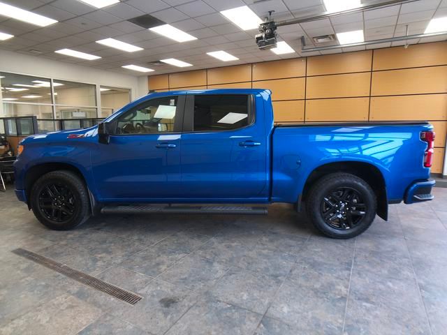 2023 Chevrolet Silverado 1500 RST photo 3