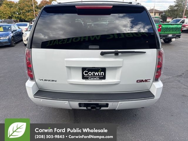 2008 Gmc Yukon Denali photo 4