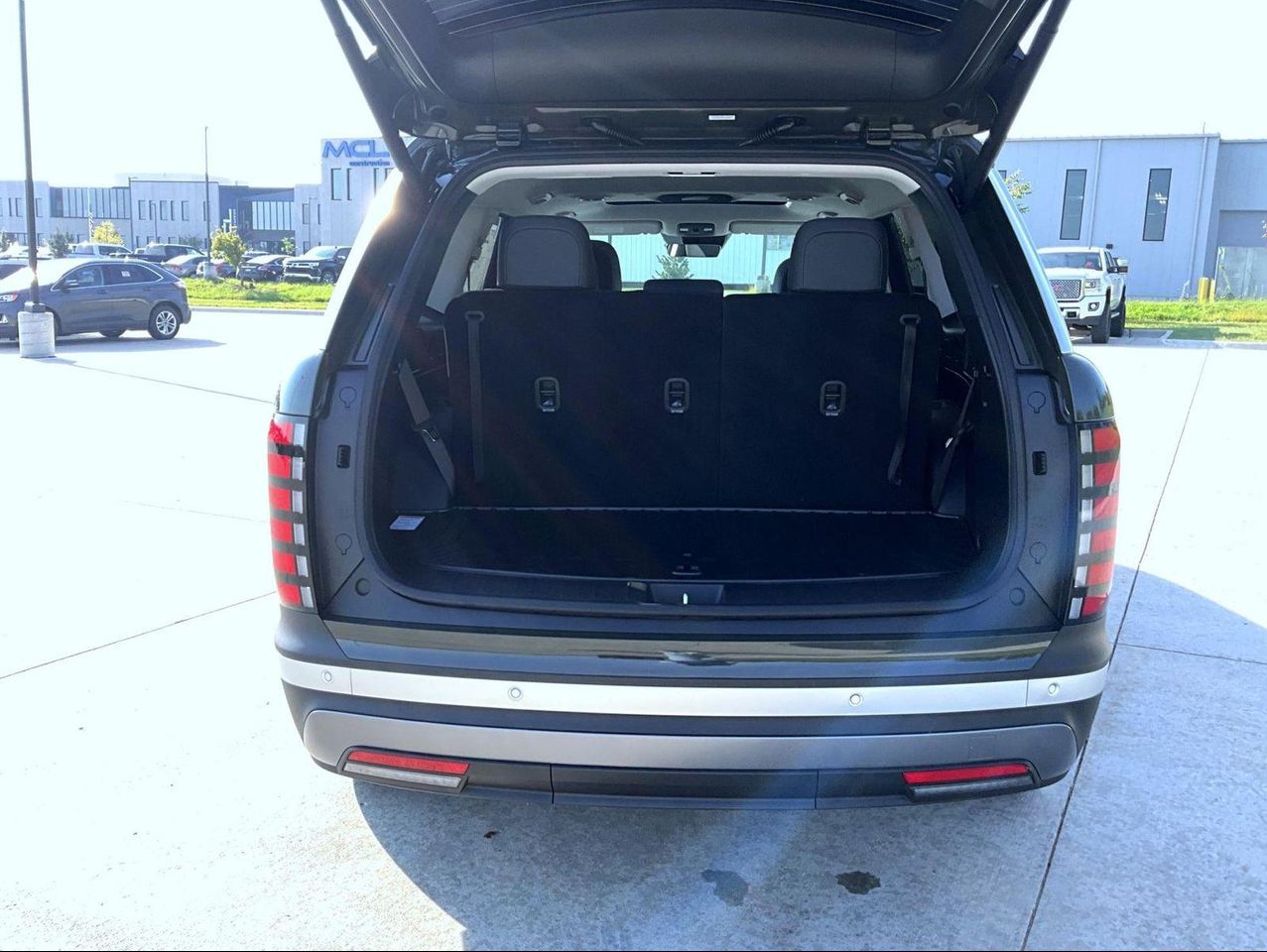 2026 Hyundai Palisade SEL photo 9