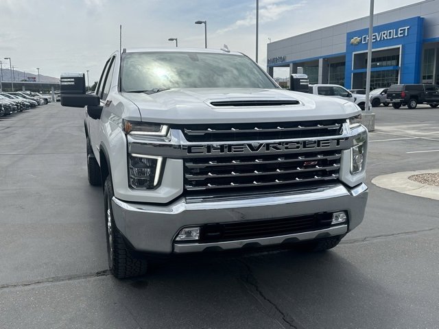 2023 Chevrolet Silverado 3500HD LTZ photo 2