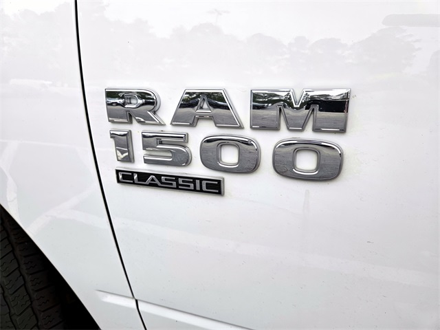 2024 Ram 1500 Classic SLT photo 10