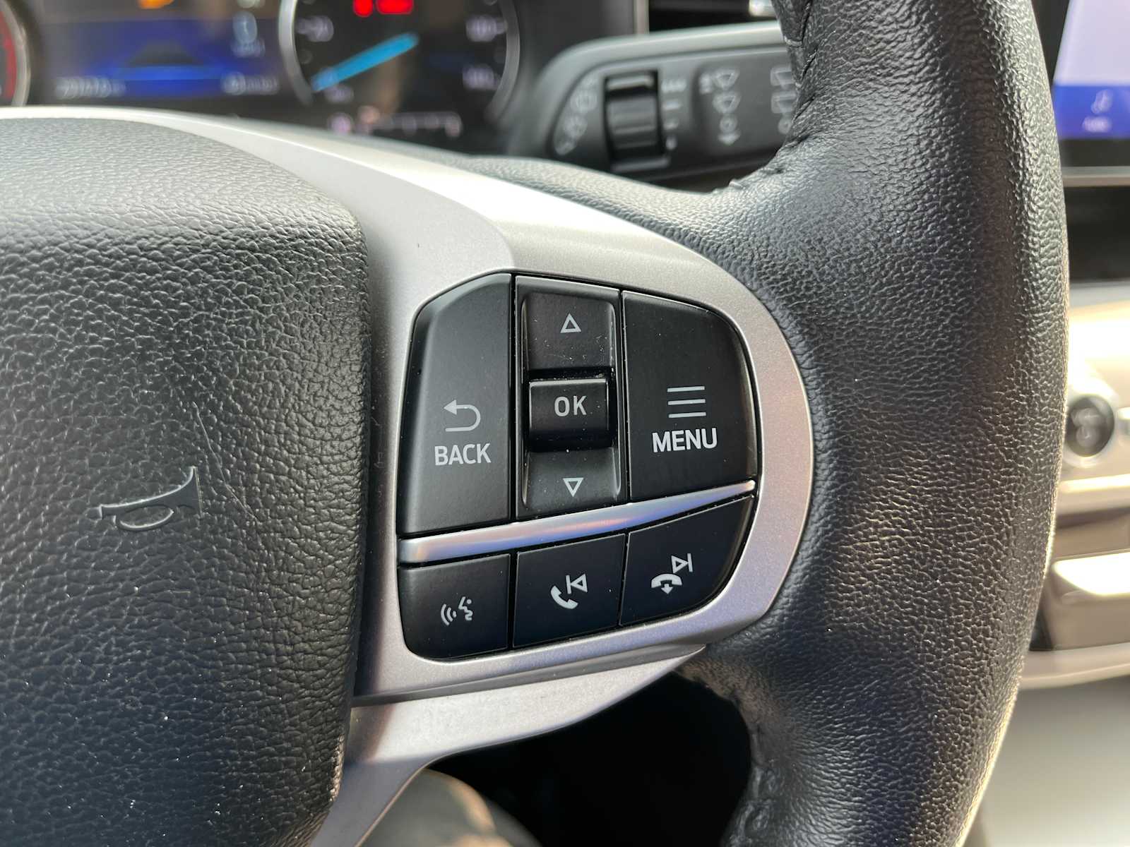 2023 Ford Explorer XLT photo 24