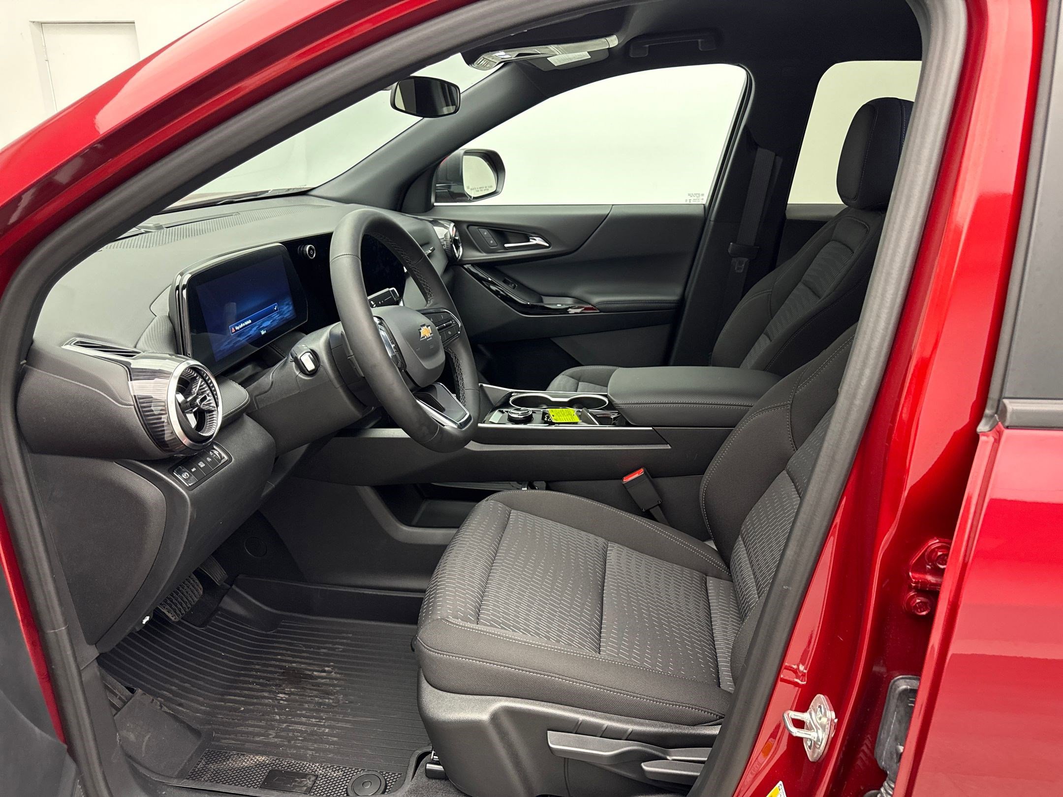 2026 Chevrolet Equinox LT photo 5