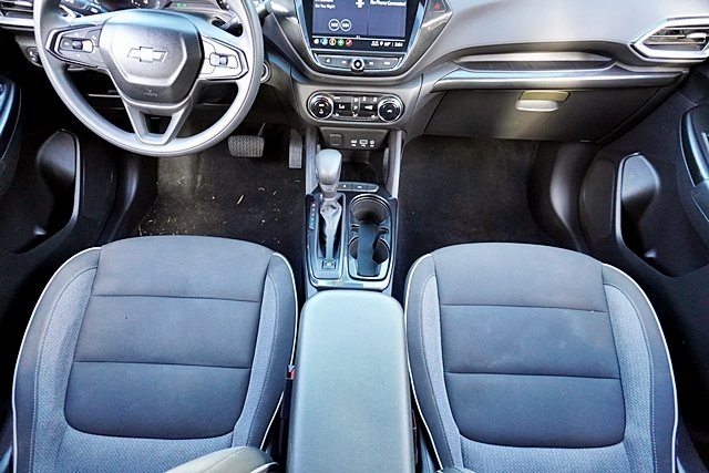 Used 2022 White Chevrolet LT image 19