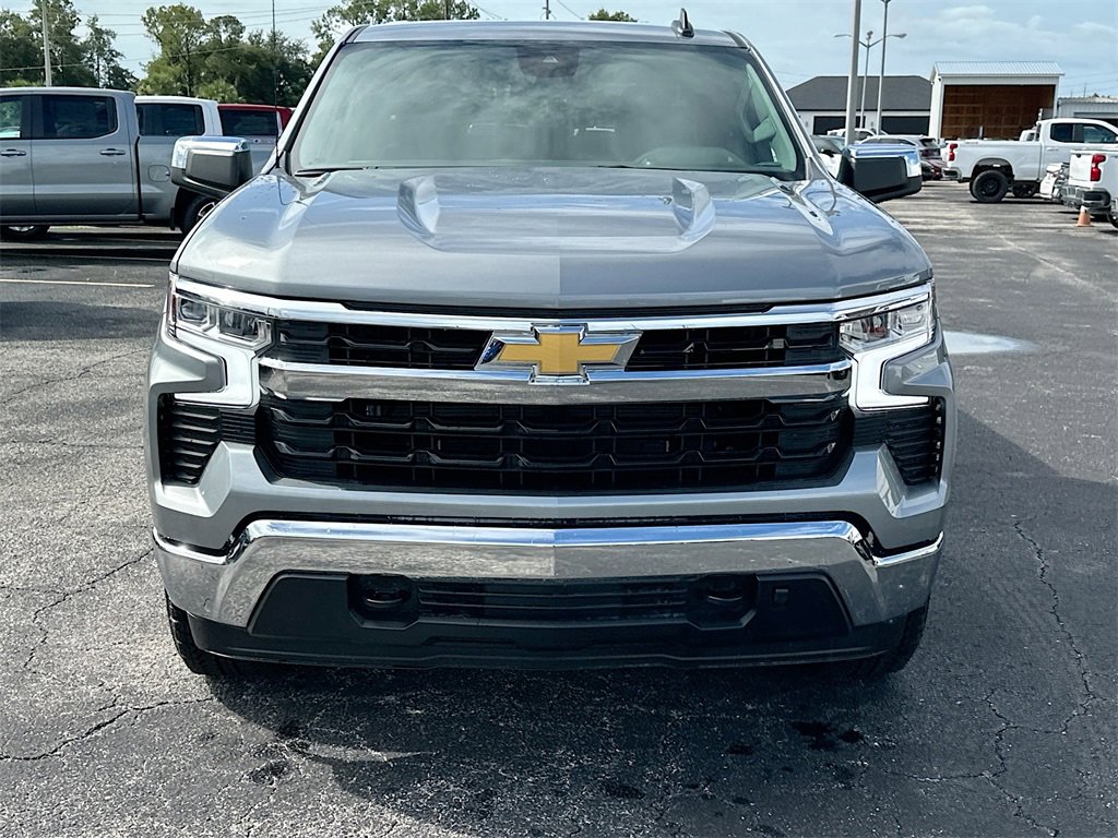 2025 Chevrolet Silverado 1500 LT photo 2