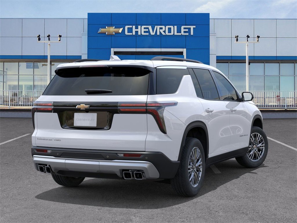 2026 Chevrolet Traverse photo 3