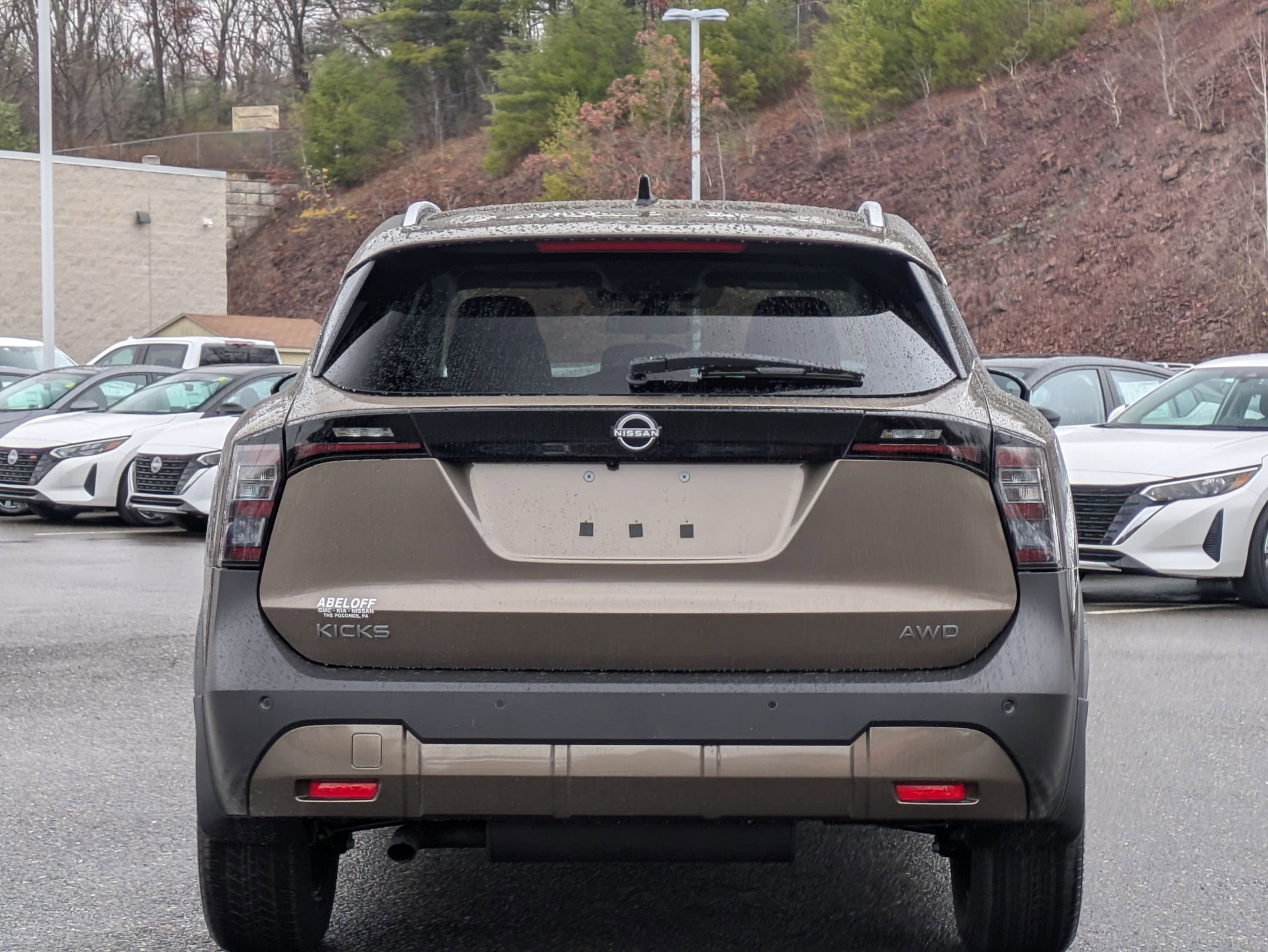 2026 Nissan Kicks SV photo 4