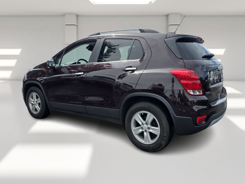 2020 Chevrolet Trax LT photo 3