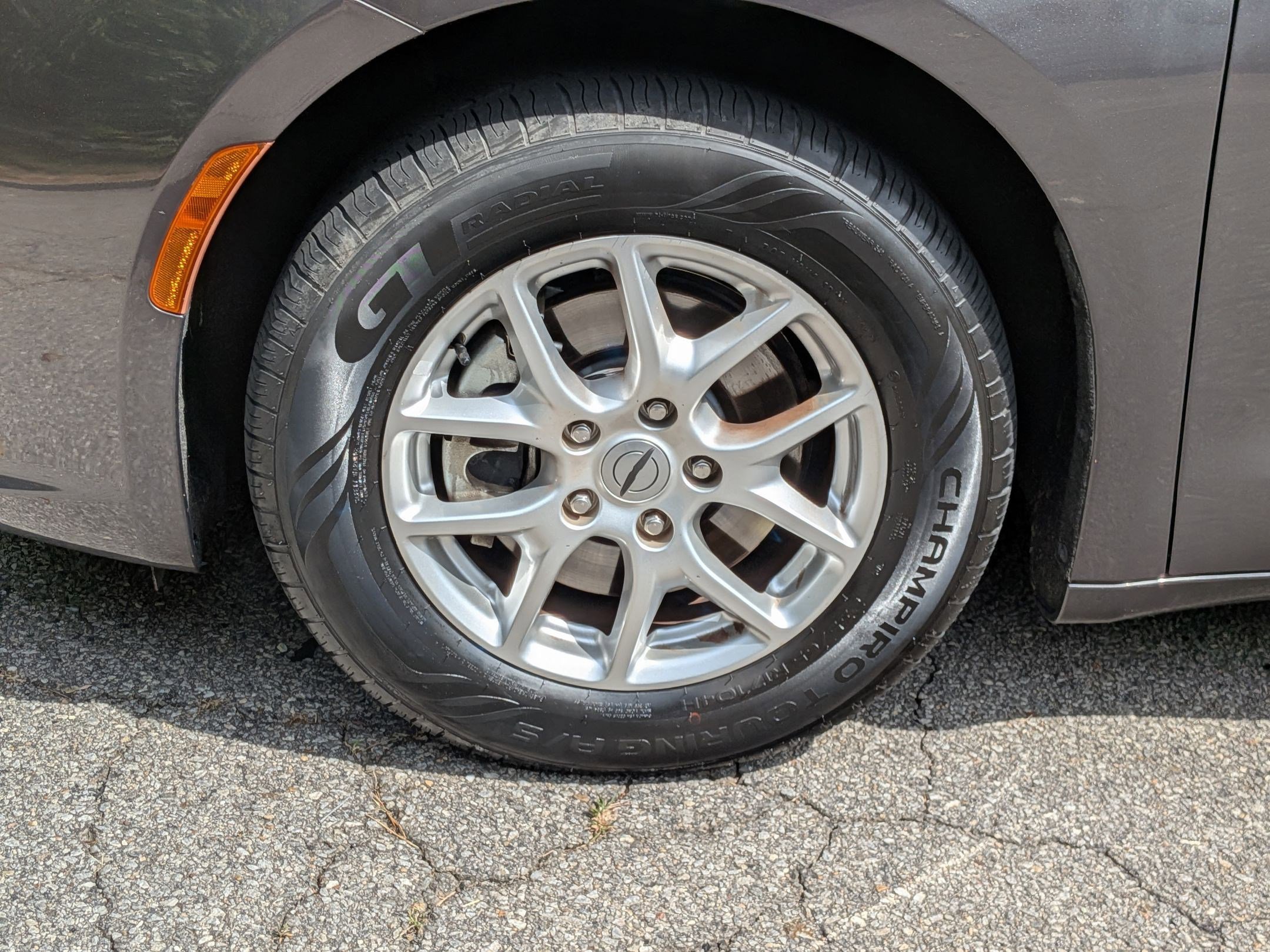 2021 Chrysler Pacifica Touring L photo 10