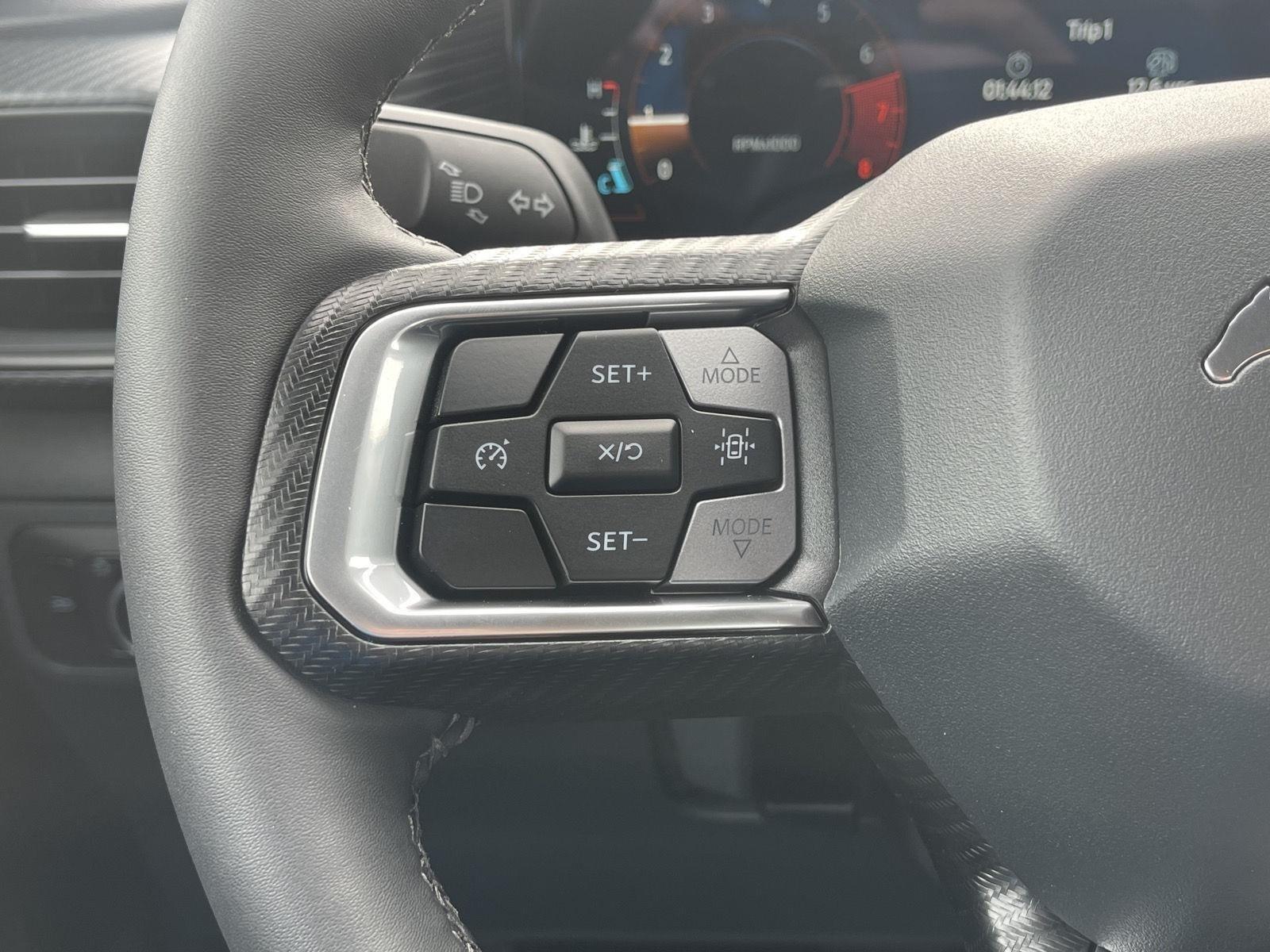 2025 Ford Mustang EcoBoost photo 20