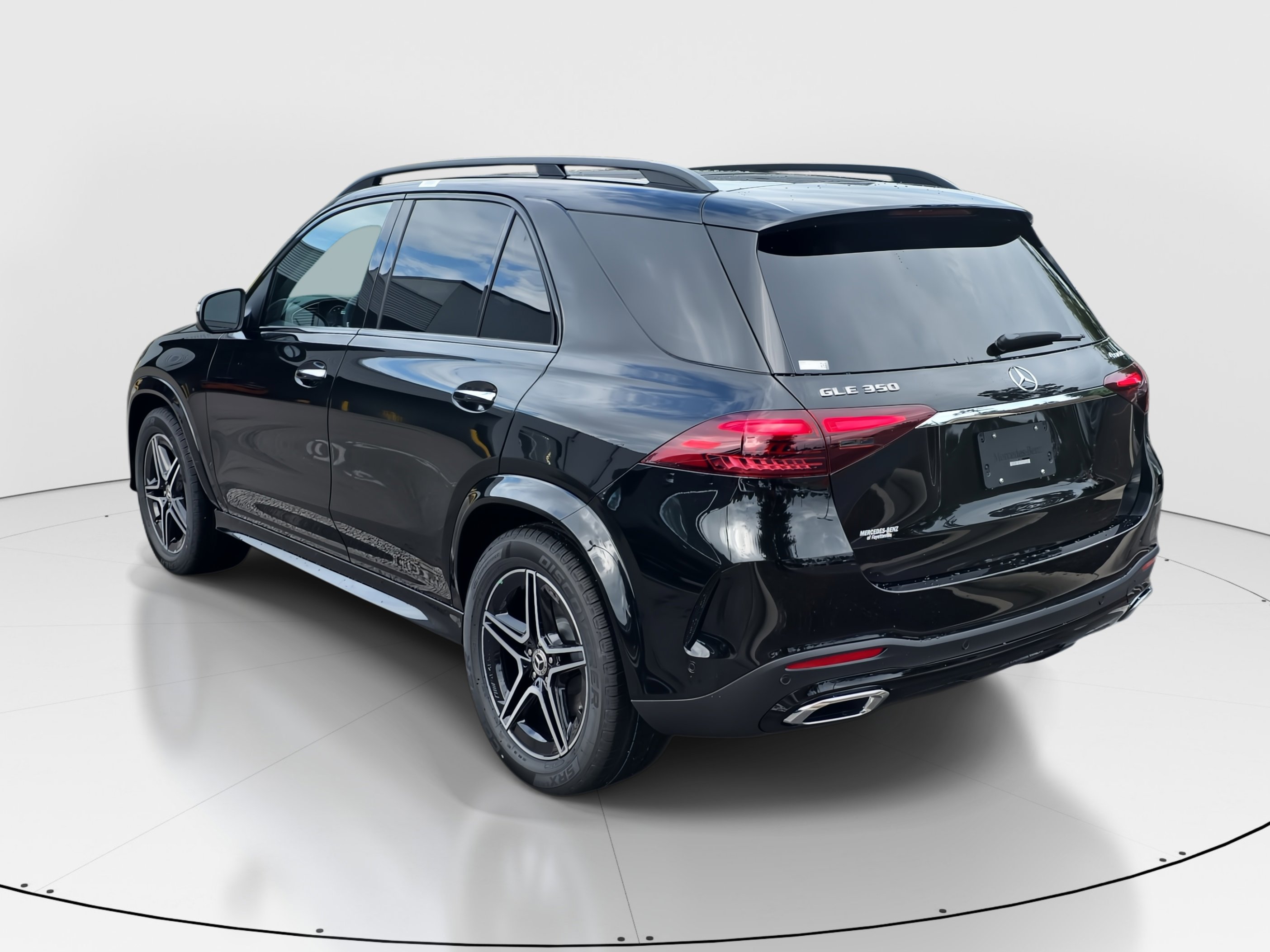 2026 Mercedes Benz GLE 350 4MATIC photo 4