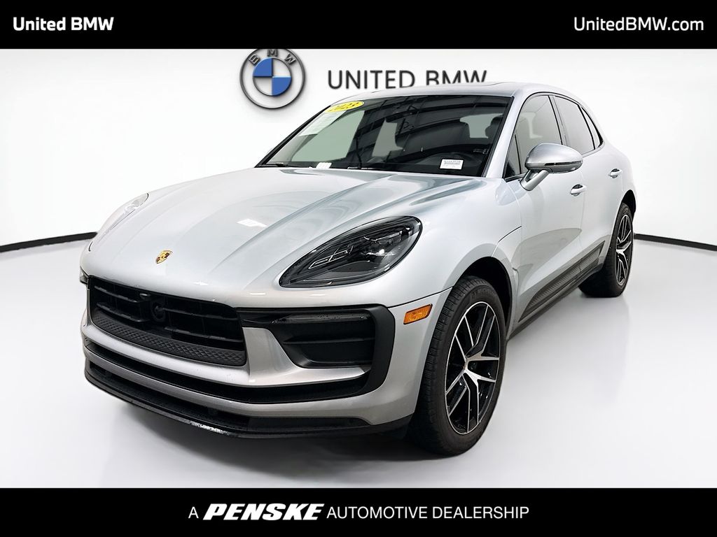 2023 Porsche Macan Base
