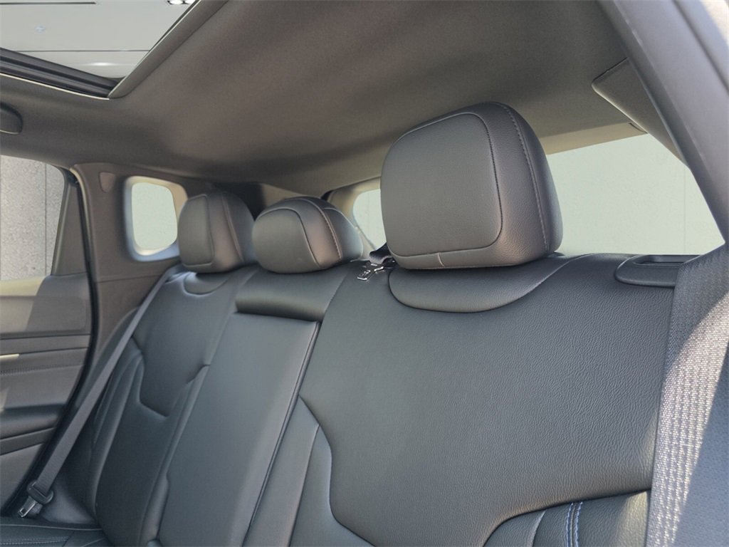 2025 Jeep Compass Limited photo 5