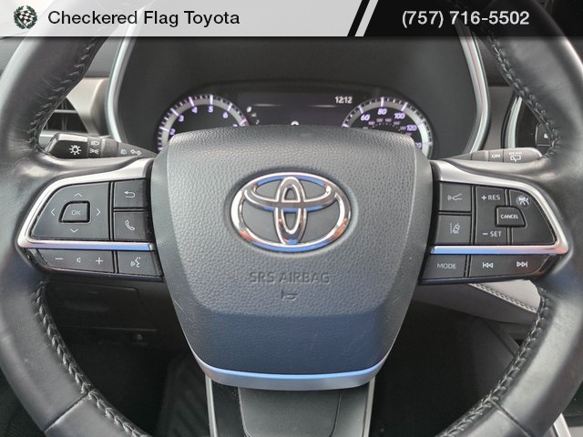 2022 Toyota Highlander XLE photo 12