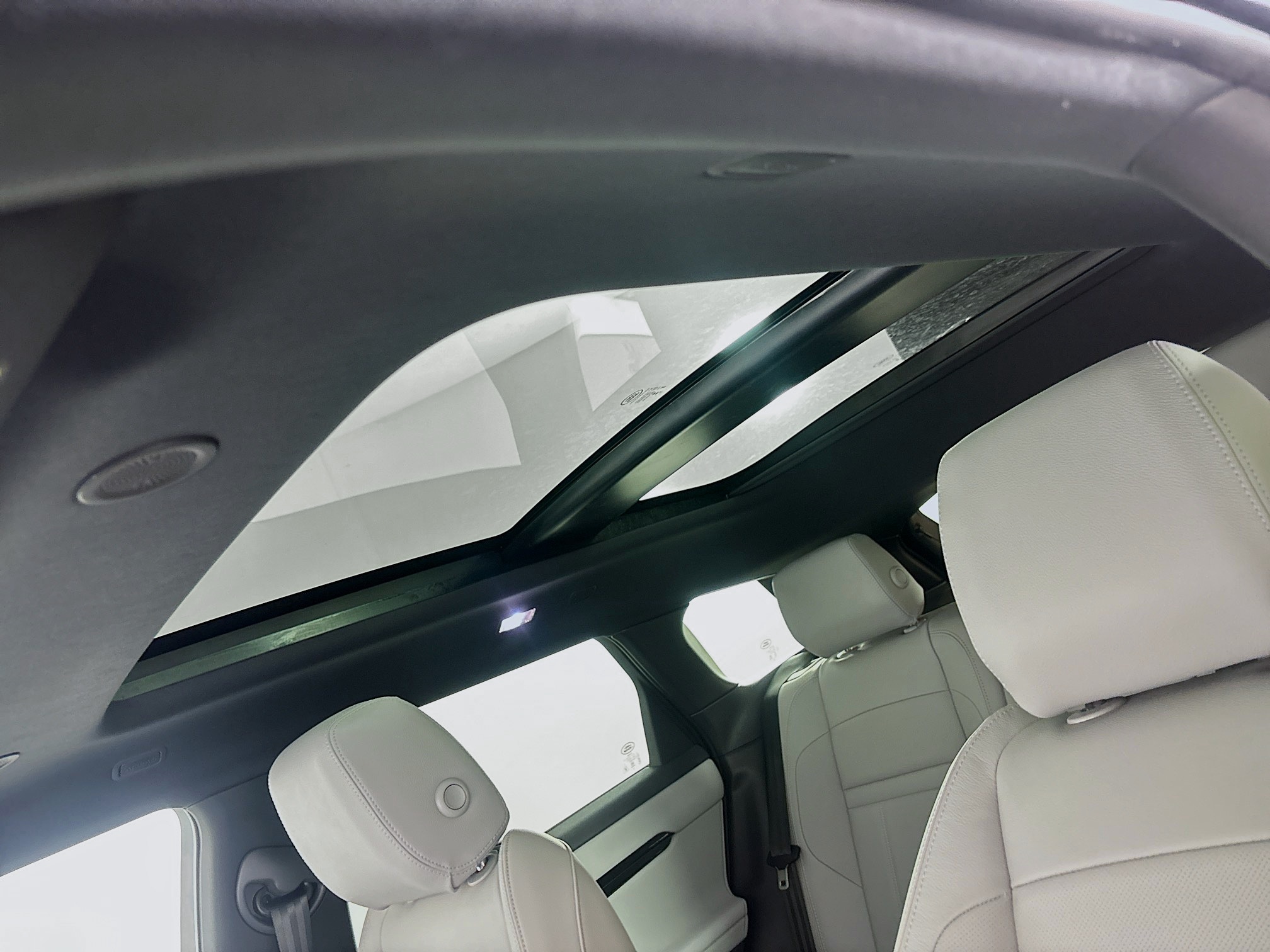 2026 Land Rover Range Rover Evoque S photo 14