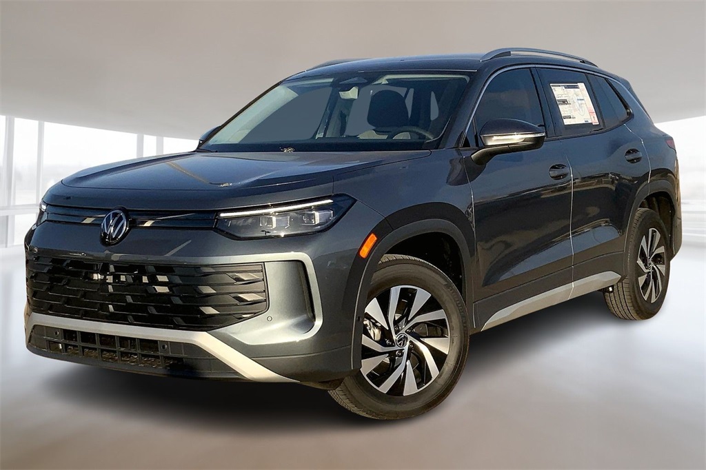 2026 Volkswagen Tiguan S's photo