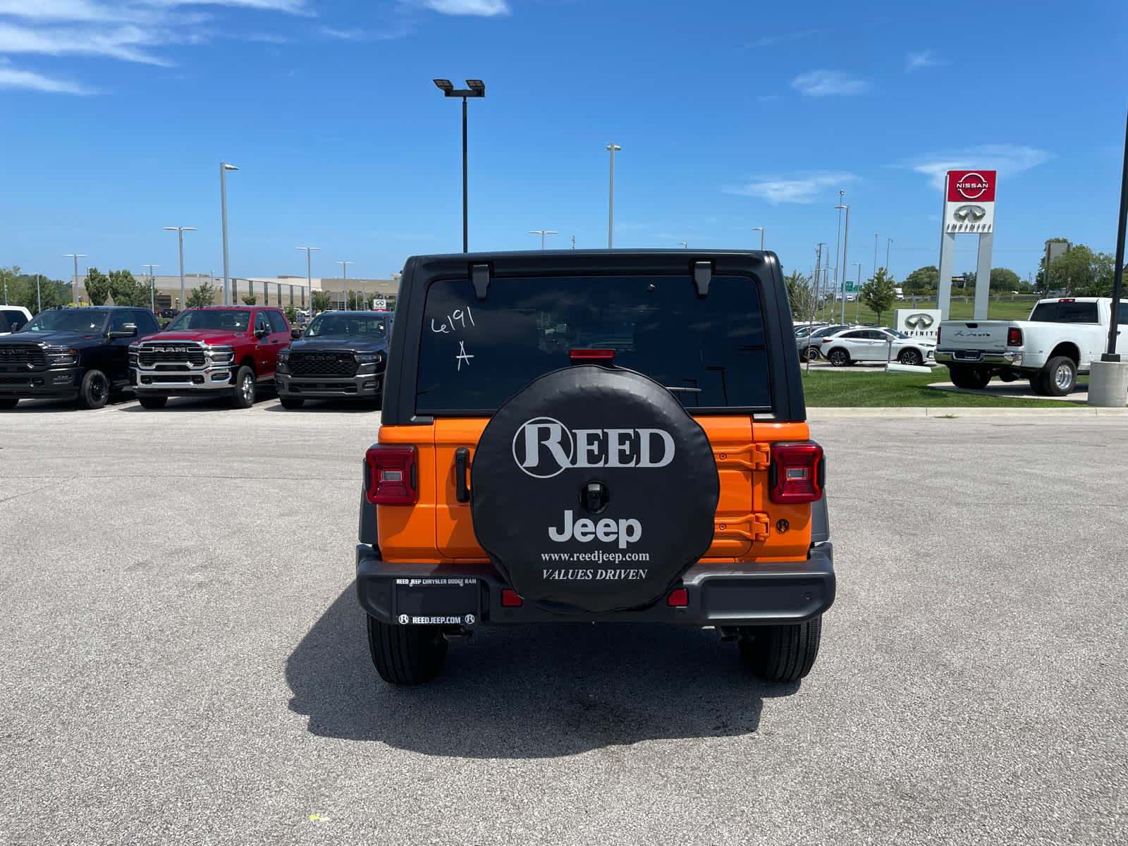 2025 Jeep Wrangler Sport S photo 4