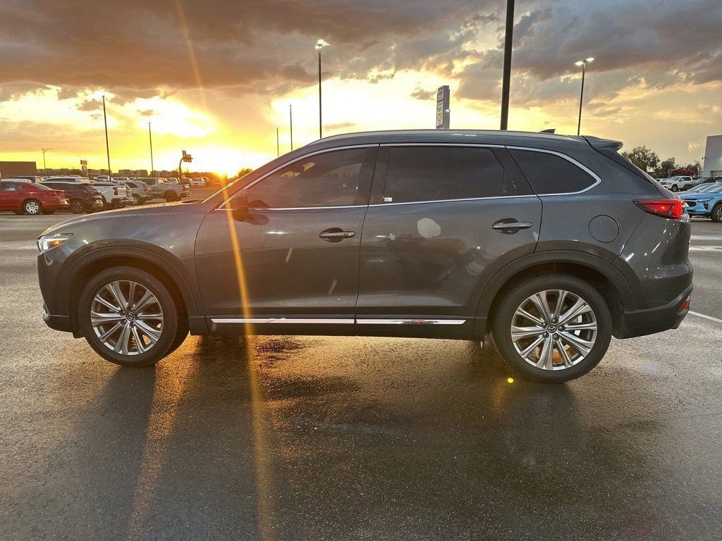 2023 Mazda CX-9 Signature photo 2