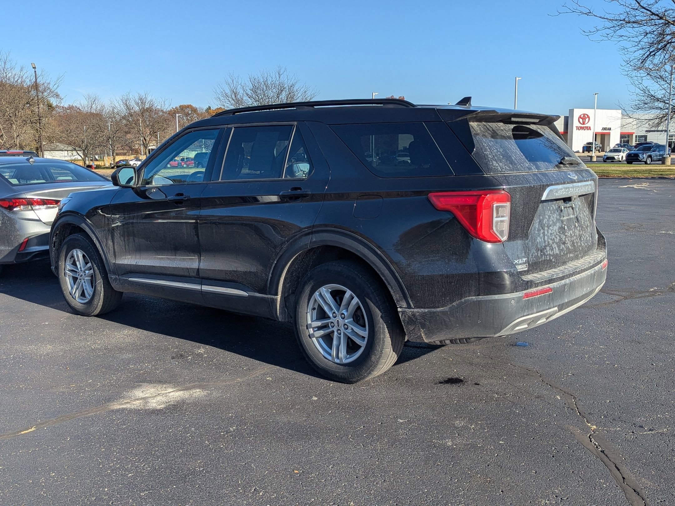 2022 Ford Explorer XLT photo 3